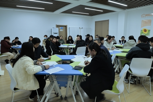 我校举办首期宿管员工作坊